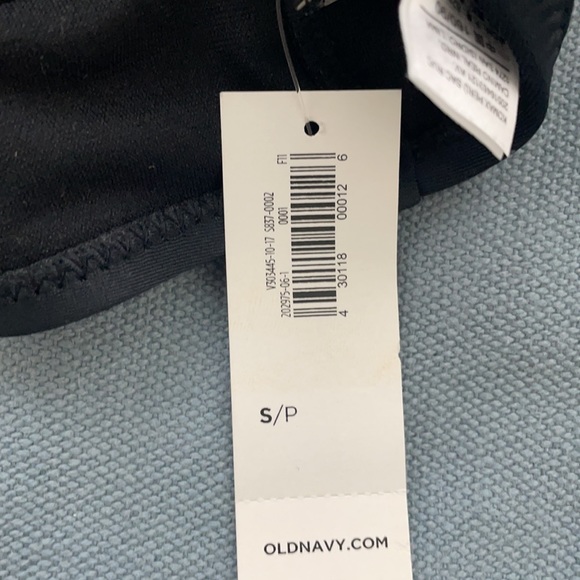 Black ruffled bikini top! - Picture 4 of 4